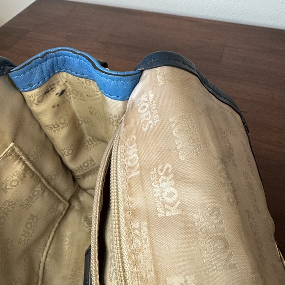 Michael Kors blue crossbody bag - Picture 7 of 15